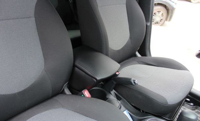 Подлокотник Hyundai Solaris 2010-2016