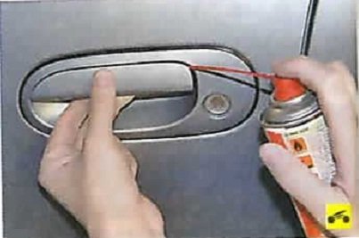 Оси ручек открывания боковых дверей Nissan Almera Classic