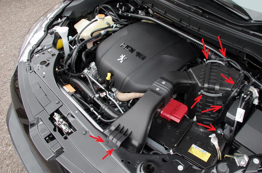 Размещение воздушного фильтра с воздухозаборником двигателя Peugeot 4007