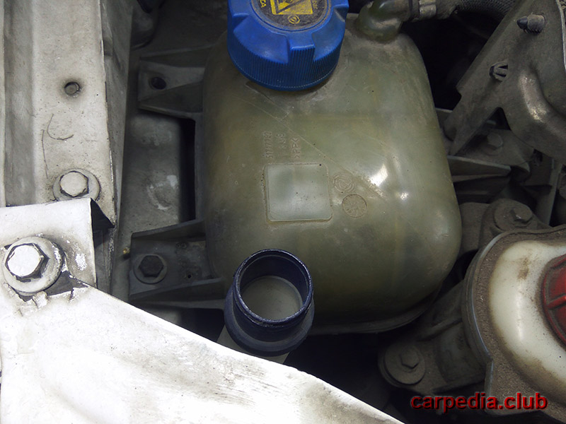 Горловина бачка омывателя Fiat Doblo I 2001 - 2014