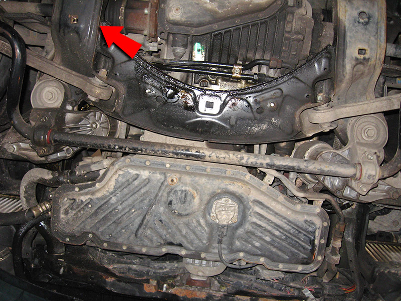 Место для подпорки кронштейна двигателя на Audi A6 4F/C6 2004-2011