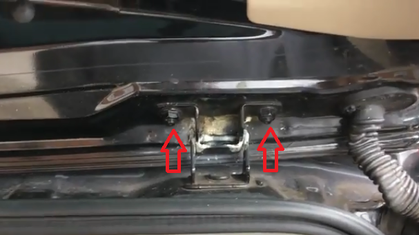 Снятие у установка двери багажника Nissan Note 2004 - 2012