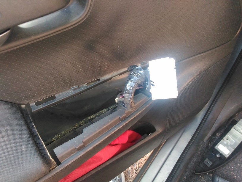 Замена блоков управления электростеклоподъемниками Nissan Note 2004 - 2012