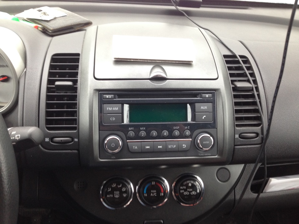 Снятие и установка автомагнитолы Nissan Note 2004 - 2012