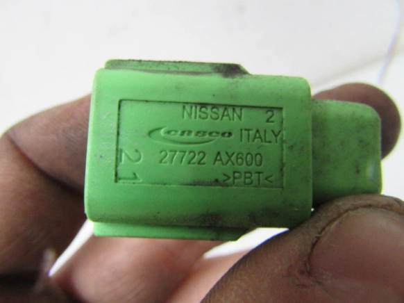 Замена датчика наружной температуры Nissan Note 2004 - 2012