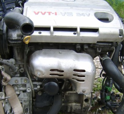 Место установки фильтра двигателя 1MZ-FE Toyota Camry